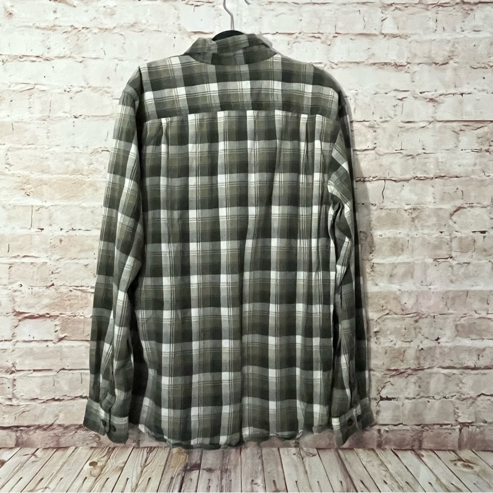 Carhartt relaxed fit mens plaid collared button down long sleeve size medium - Picture 2 of 6